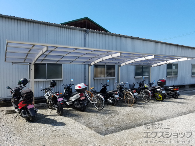 和歌山県和歌山市ののカーポート レイナポートグラン 縦連棟　積雪〜20cm対応 施工例