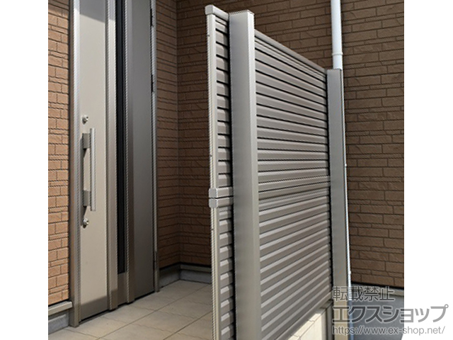 奈良県香芝市ののフェンス・柵 ミエーネフェンス 目隠しルーバータイプ 2段支柱 自立建て用（パネル2段） 施工例