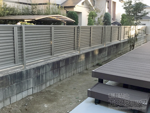 福岡県福岡市ののフェンス・柵 シンプレオフェンス13型 ルーバータイプ 自由柱 施工例