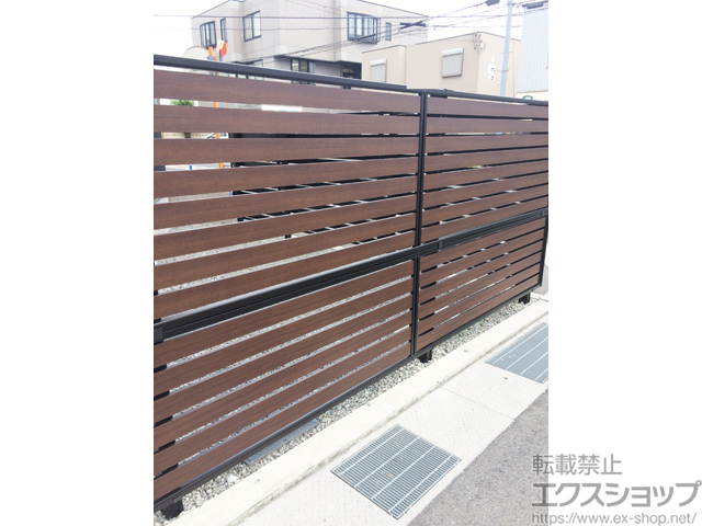 大阪府岸和田市ののフェンス・柵 モクアルフェンス 横板タイプ 2段支柱 自立建て用（パネル2段） 施工例