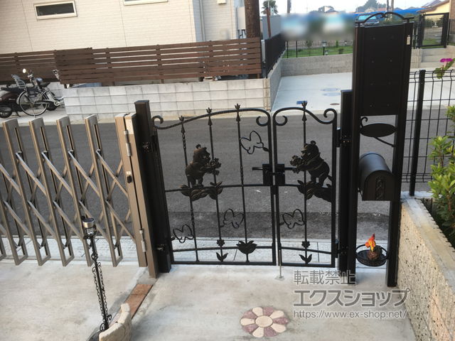 千葉県船橋市のの門扉 ディズニー門扉プーさん　A型 両開き親子　角門柱式 施工例