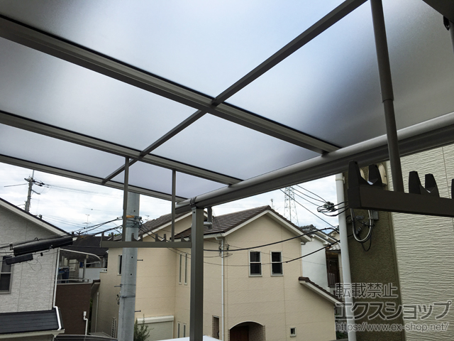 大阪府大阪狭山市ののバルコニー・ベランダ屋根 プレシオステラス F型 屋根タイプ 単体 積雪〜20cm対応 施工例