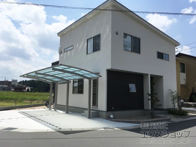広島県高浜市のValue Selectのカーポート レイナポートグラン 縦連棟 積雪〜20cm対応 施工例