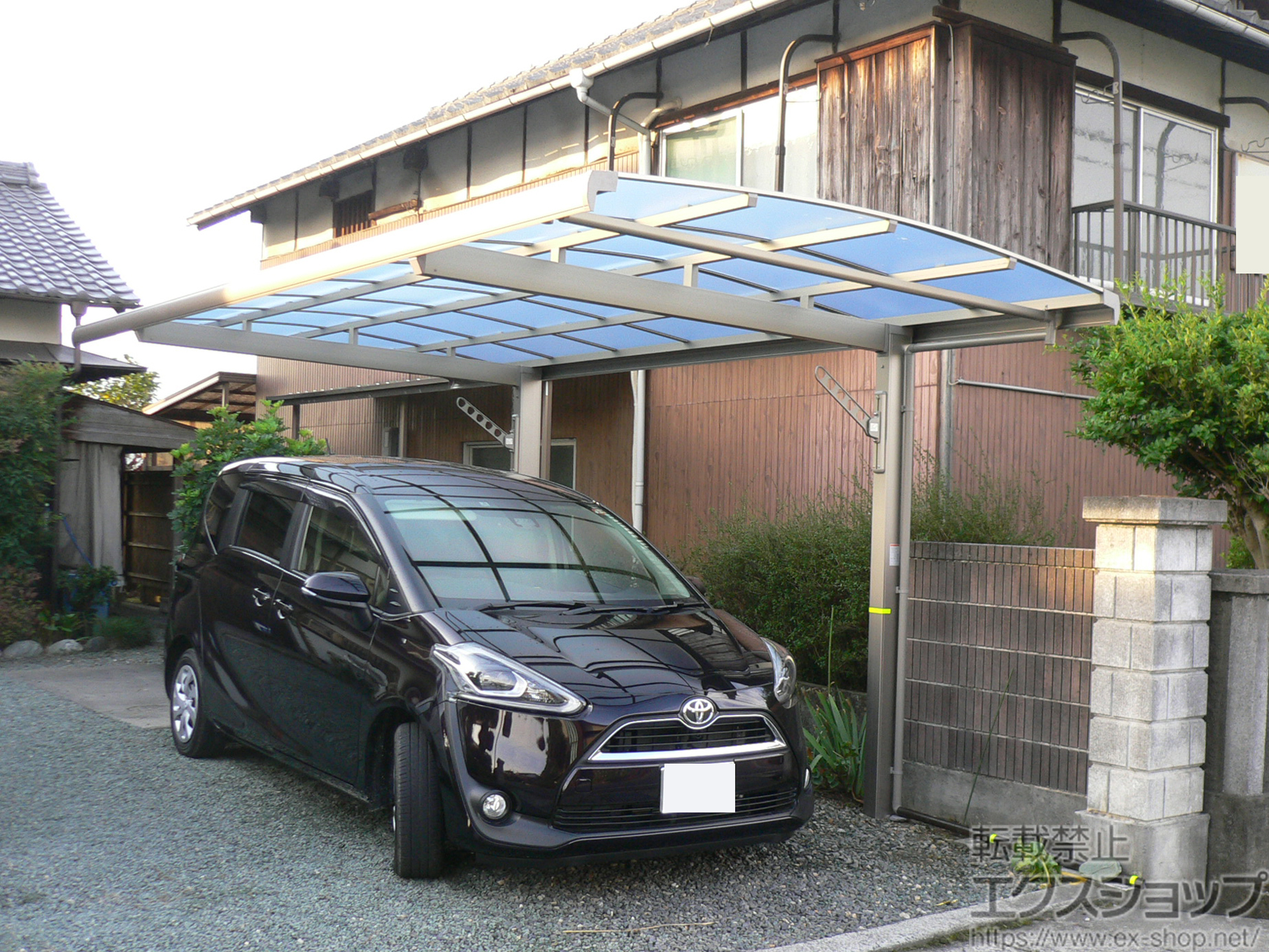 愛媛県西条市ののカーポート フーゴA (アーチスタイル) 積雪〜20cm対応 施工例