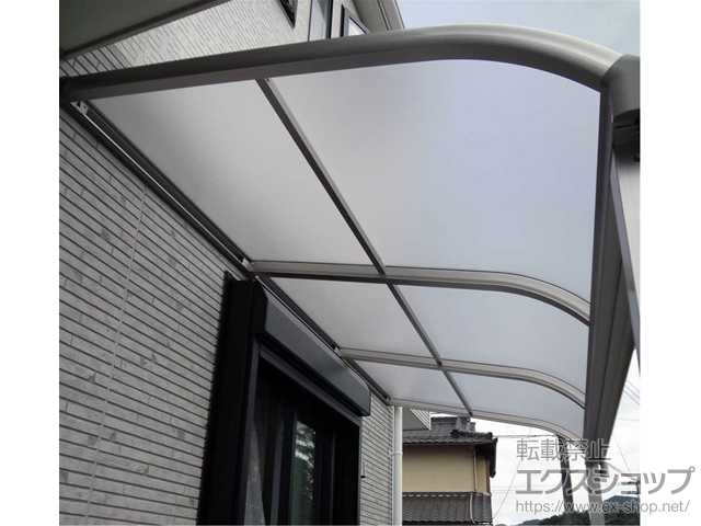 静岡県駿東郡清水町ののテラス屋根 ヴェクターテラス R型 テラスタイプ 単体 積雪〜20cm対応 施工例