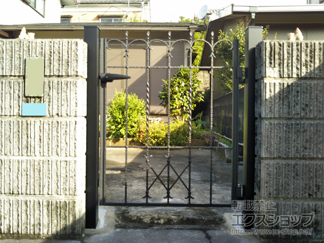 長崎県長崎市のの門扉 プロヴァンス4型 片開き 門柱タイプ 施工例