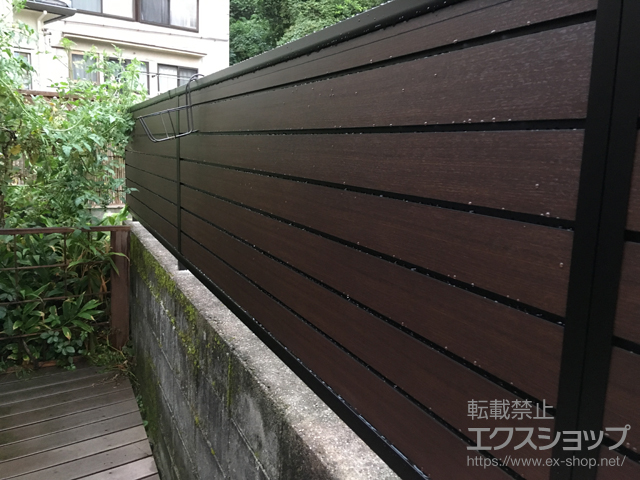 広島県広島市ののフェンス・柵 モクアルフェンス 目隠しタイプ 自由柱 施工例