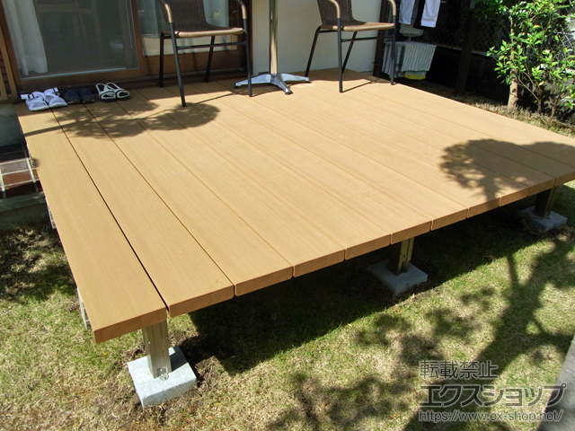 京都府長岡京市ののウッドデッキ レストステージ キャップ納まり 施工例