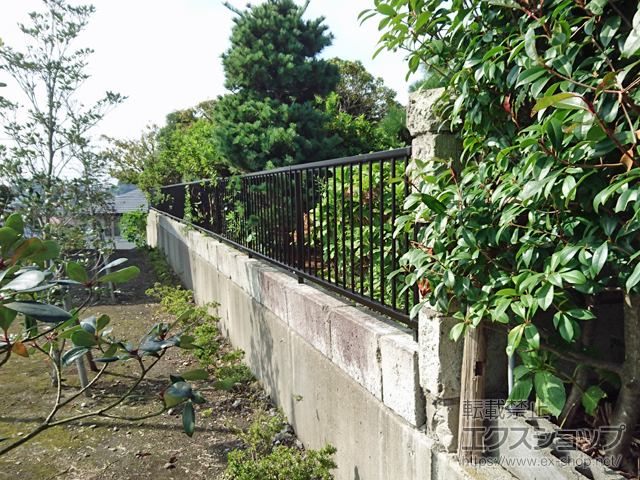 神奈川県横浜市ののフェンス・柵 ミエッタフェンス 防犯たて格子タイプ 自由柱施工 施工例