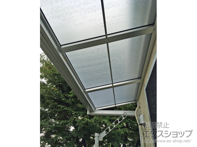 神奈川県横浜市ののバルコニー・ベランダ屋根 スピーネ F型 ルーフタイプ 単体 積雪〜20cm対応※片袖納まり 施工例