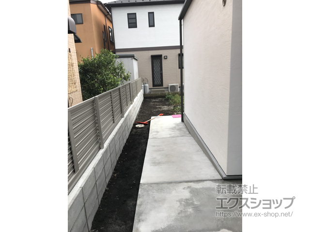 神奈川県藤沢市ののフェンス・柵 ミエーネフェンス 目隠しルーバータイプ 自由柱施工 施工例