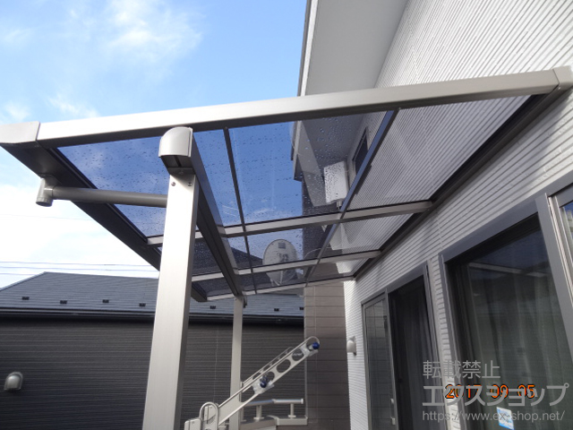 埼玉県志木市ののバルコニー・ベランダ屋根 スピーネ F型 屋根タイプ 単体 積雪〜20cm対応 施工例