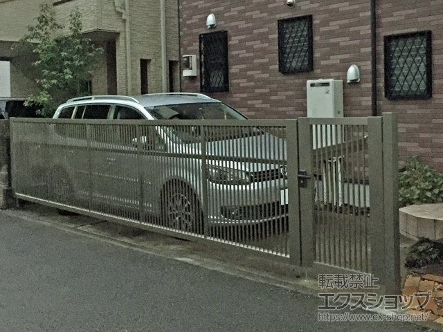 神奈川県横浜市ののカーゲート ラビーネ2型 ワイド 手動式 施工例