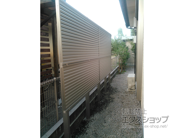 宮崎県西諸県郡高原町ののフェンス・柵 ミエーネフェンス 目隠しルーバータイプ 自由柱　※柱別途 施工例