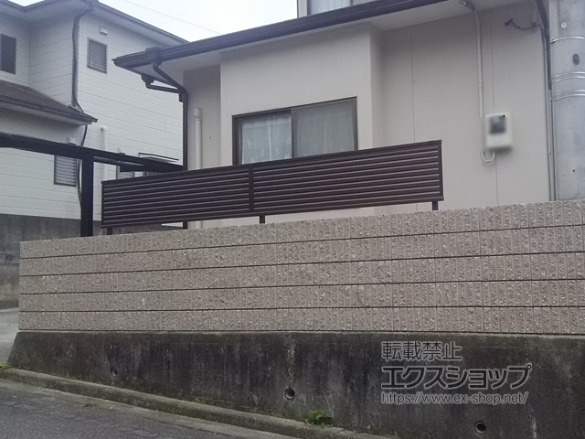 愛媛県伊予郡砥部町ののフェンス・柵 ミエーネフェンス 目隠しルーバータイプ 自由柱施工 施工例