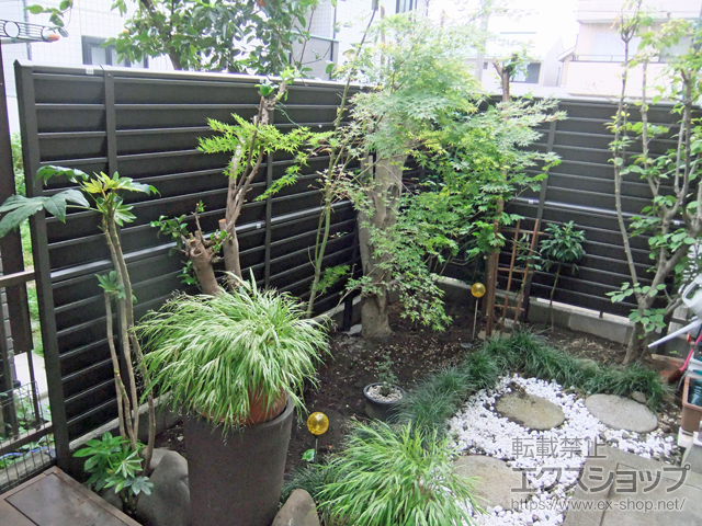 神奈川県相模原市ののフェンス・柵 サニーブリーズフェンスA型＜アルミタイプ＞ 間仕切りタイプ 2段施工 施工例