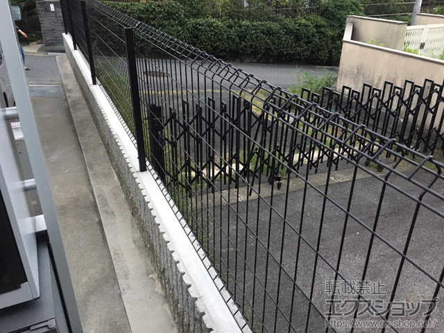 滋賀県大津市ののフェンス・柵 イーネットフェンス1F型 自由柱タイプ 施工例