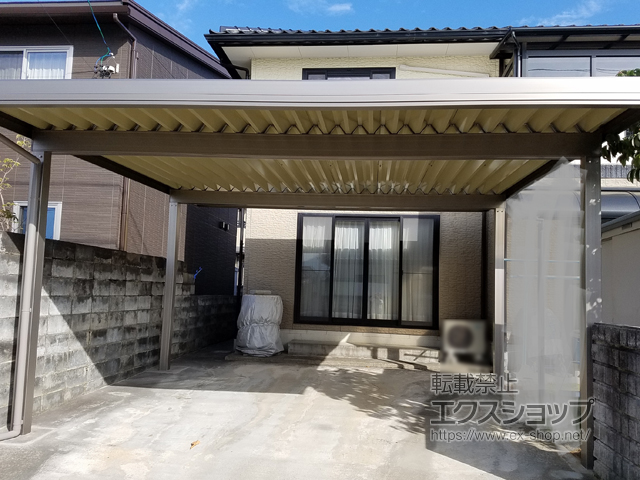 長野県長野市のLIXIL リクシル（トステム）のカーポート テリオスポートIII 900 2台用 角柱4本仕様 積雪〜30cm対応 施工例