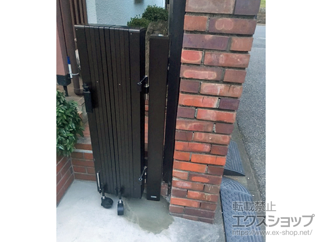 千葉県千葉市ののカーゲート トリップゲート RA型 ノンレール 片開き 30S ※施錠機能無し 施工例