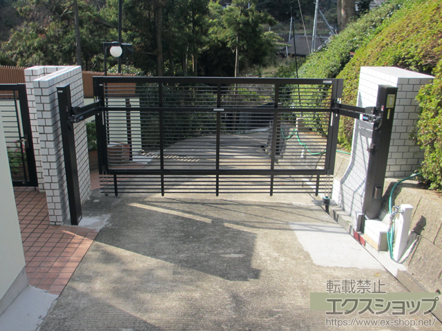 長崎県松浦市ののカーゲート ラビーネ5型（ペットガードタイプ） 電動式 施工例
