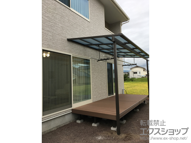 静岡県富士市ののテラス屋根 スピーネ F型 テラスタイプ 単体 積雪〜20cm対応＋吊り下げ物干し Bセット 標準2本入り×1セット＋屋根材ホルダー 施工例