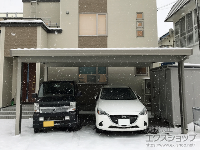 北海道函館市のLIXIL リクシル（トステム）のカーポート テリオスポートIII 3000 2台用 角柱4本仕様 積雪〜100cm対応 施工例