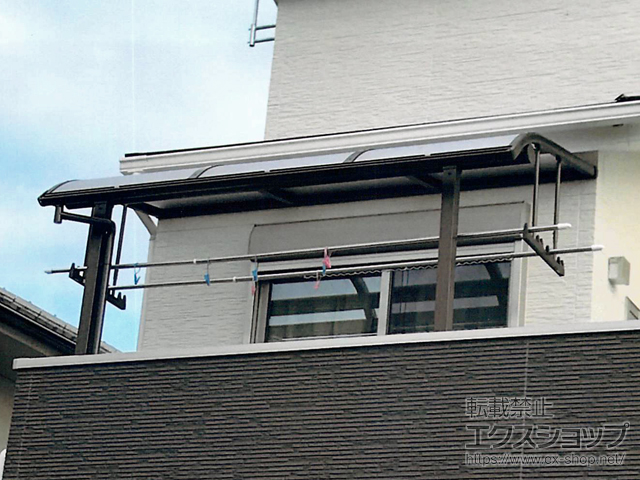 京都府京都市ののバルコニー・ベランダ屋根 プレシオステラス R型 屋根タイプ 単体 積雪〜20cm対応 施工例