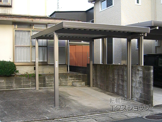 京都府舞鶴市のLIXIL リクシル（トステム）のカーポート テリオスポートIII 1500 角柱4本仕様 積雪〜50cm対応 施工例