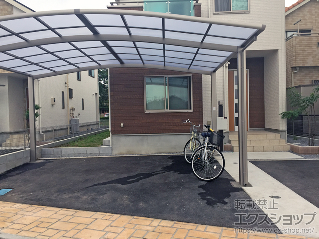 埼玉県蓮田市ののカーポート ネスカR (ラウンドスタイル) ワイド 積雪〜20cm対応 施工例