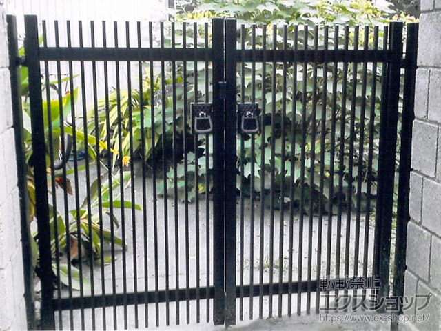 神奈川県川崎市のの門扉 HA1型 両開き 柱仕様 施工例