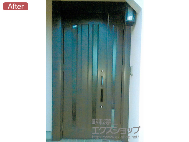 神奈川県鎌倉市のLIXIL リクシル（トステム）の玄関ドア リシェントII アルミK6仕様 親子仕様(ランマ無)L C16型 施工例