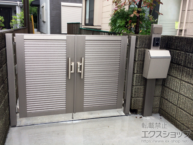 東京都国分寺市のの門扉 ライシス門扉 5型 横目隠し 両開き 柱使用 施工例