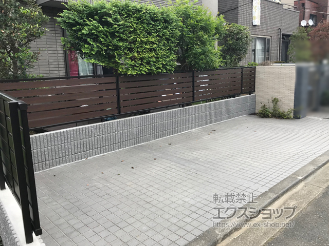東京都狛江市ののフェンス・柵 モクアルフェンス 横板タイプ 自由柱 施工例