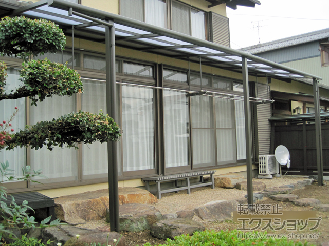 愛知県岩倉市ののテラス屋根 スピーネ F型 テラスタイプ 連棟 積雪〜20cm対応 施工例