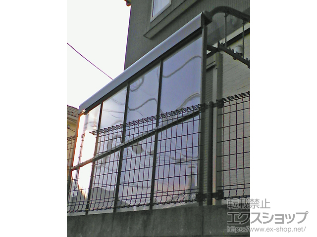 神奈川県横須賀市のLIXIL リクシル（トステム）のテラス屋根 パワーアルファ RB型 テラスタイプ 単体 積雪〜30cm対応 施工例