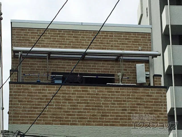 大阪府大阪市のLIXIL(リクシル)のバルコニー・ベランダ屋根 スピーネ R型 屋根タイプ 単体 積雪〜20cm対応 施工例