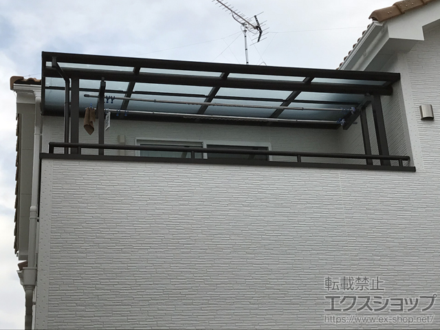 茨城県取手市ののバルコニー・ベランダ屋根 ヴェクターテラス F型 屋根タイプ 単体 積雪〜20cm対応 施工例