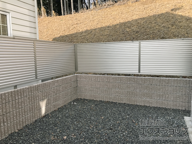 京都府福知山市ののフェンス・柵 ミエーネフェンス目隠しルーバー 自由柱施工 施工例