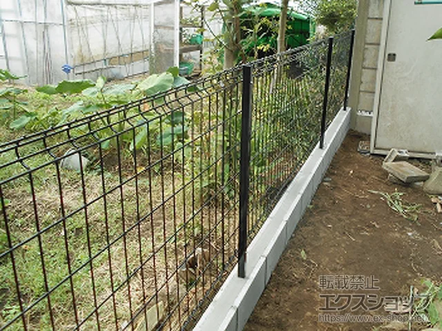 東京都世田谷区のLIXIL リクシル(TOEX)のフェンス・柵・塀 ハイグリッドフェンスUF8型 フリーポールタイプ 施工例