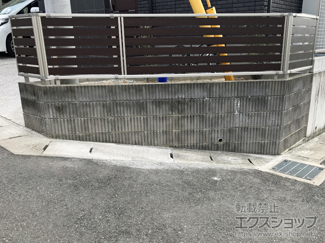 福岡県福岡市ののフェンス・柵 ルシアスフェンスF04型 横板 木目カラー 自由柱タイプ 施工例