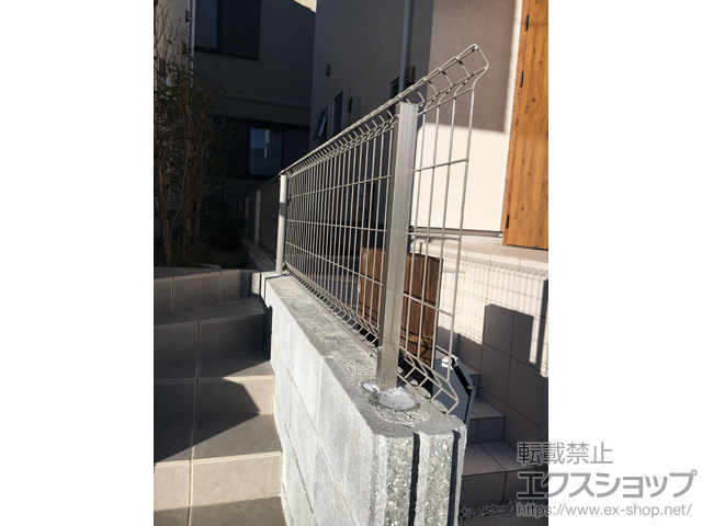 神奈川県鎌倉市ののフェンス・柵 イーネットフェンス1F型 自由柱施工 施工例