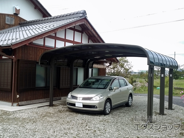 滋賀県東近江市のLIXIL リクシル（トステム）のカーポート テールポートシグマIII 1500 ワイド 積雪〜50cm対応 施工例