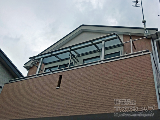 埼玉県春日部市ののバルコニー・ベランダ屋根 ヴェクターテラス R型 屋根タイプ 単体 積雪〜20cm対応 施工例