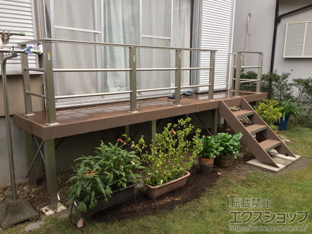 埼玉県加須市ののウッドデッキ リウッドデッキ 200 施工例