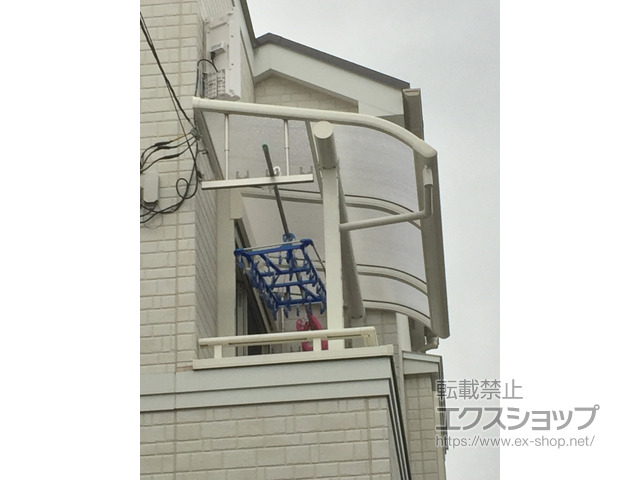 東京都練馬区ののバルコニー・ベランダ屋根 ヴェクターテラス R型 屋根タイプ 単体 積雪〜20cm対応 施工例
