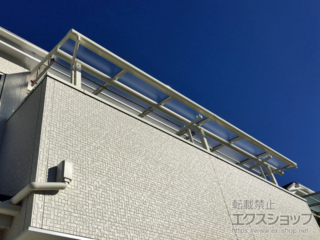 群馬県高崎市ののバルコニー・ベランダ屋根 ヴェクターテラス F型 屋根タイプ 連棟 積雪〜20cm対応 施工例