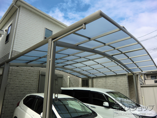 大阪府八尾市ののカーポート ネスカR (ラウンドスタイル) ワイド 積雪〜20cm対応 施工例