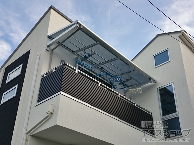 東京都練馬区ののバルコニー・ベランダ屋根 ヴェクターテラス F型 ルーフタイプ 単体積雪〜20cm対応 施工例