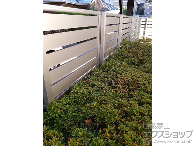 兵庫県神戸市ののフェンス・柵 ルシアスフェンスF04型 横板 複合カラー 自由柱施工 施工例