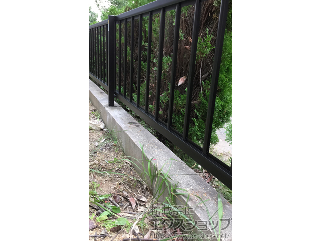 愛知県半田市ののフェンス・柵 ミエッタフェンス 防犯たて格子タイプ 自由柱施工 施工例